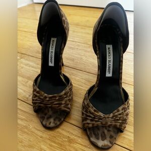 Leopard print Manolo Blahniks size 36.5